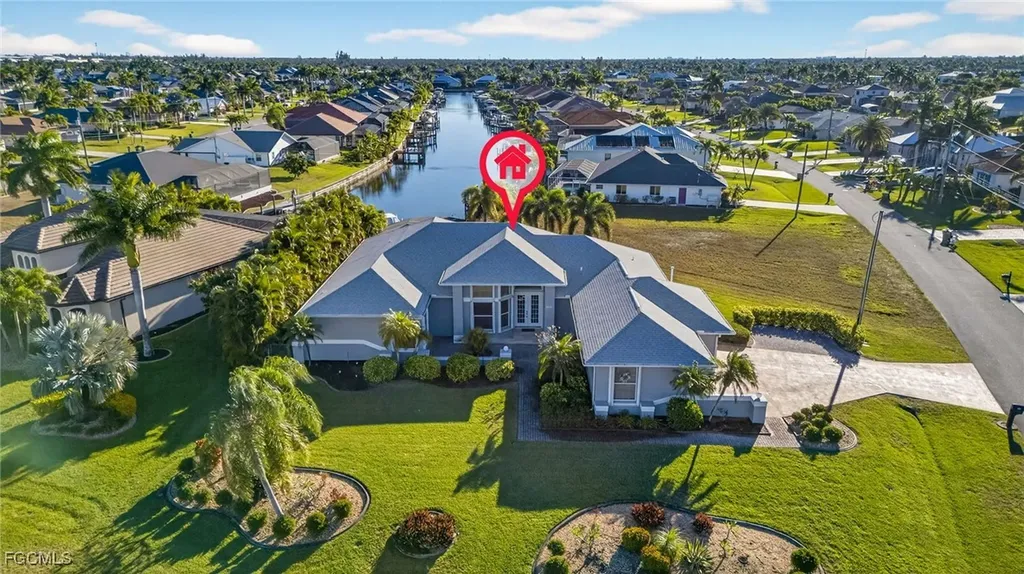 3815 Surfside Boulevard Cape Coral FL 33914