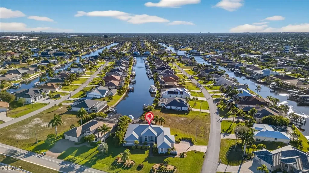 3815 Surfside Boulevard Cape Coral FL 33914