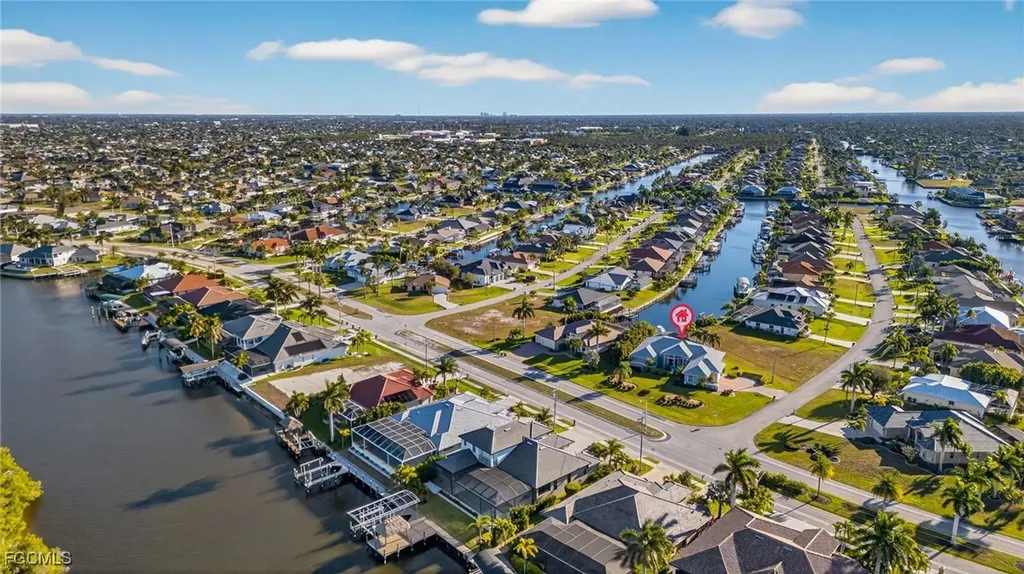 3815 Surfside Boulevard Cape Coral FL 33914