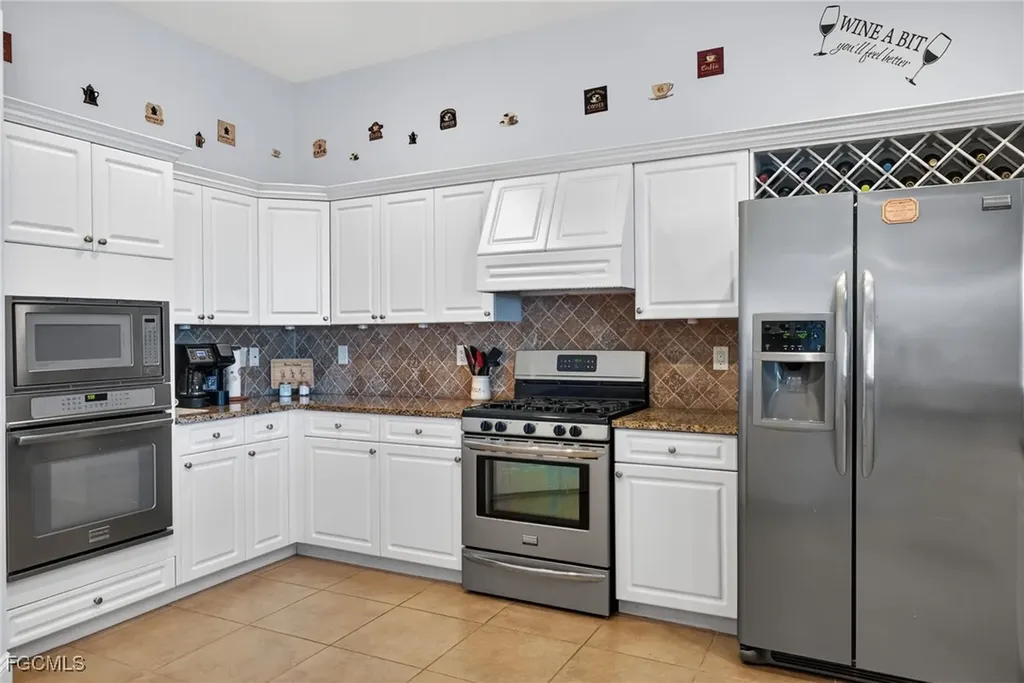 3815 Surfside Boulevard Cape Coral FL 33914