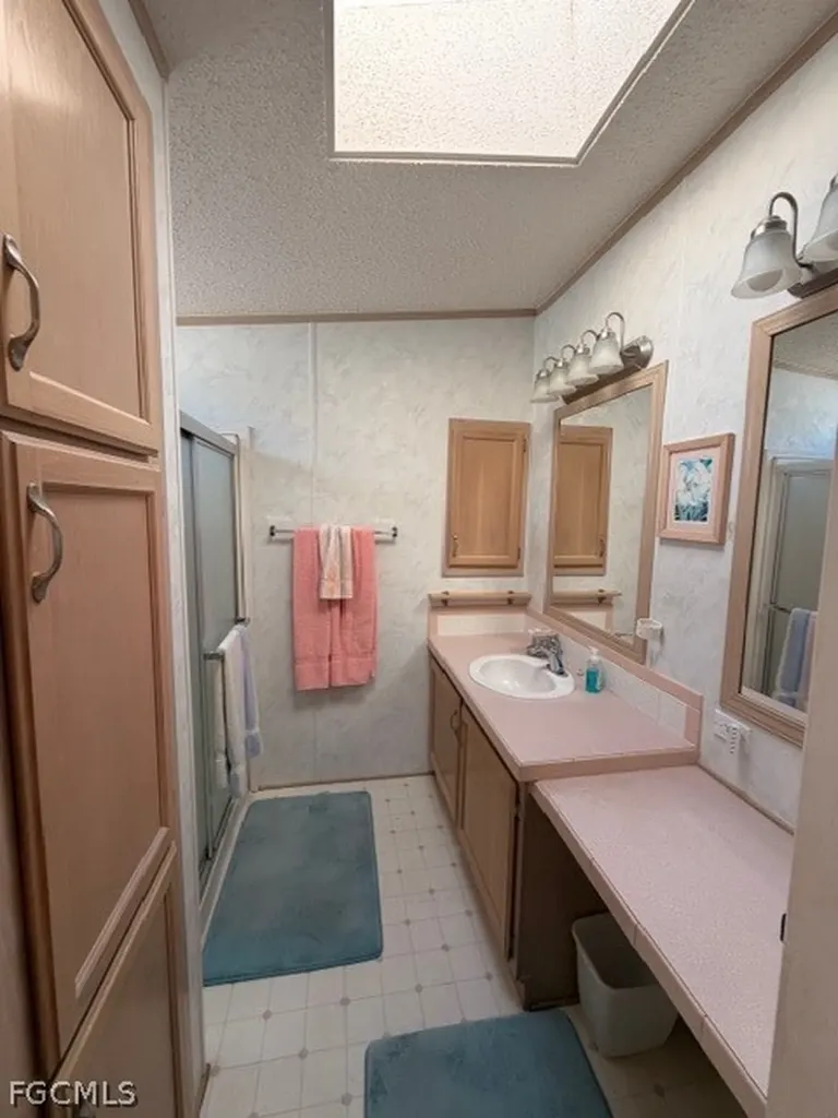 16266 Durham Avenue Fort Myers FL 33908