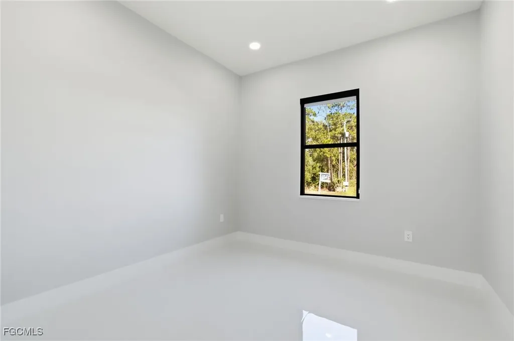 2805 11th Street W Lehigh Acres FL 33971