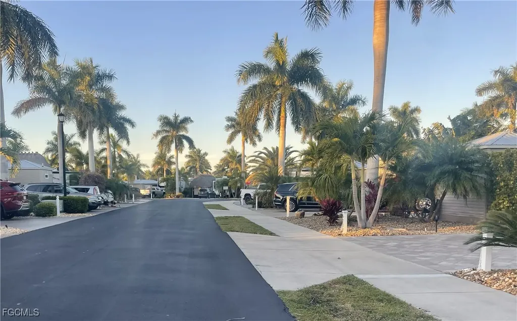 5209 Marsh Mallow Trail Fort Myers FL 33905