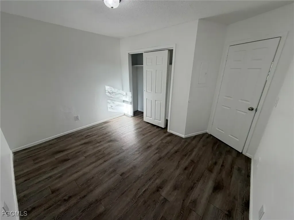 2708 Broadway Fort Myers FL 33901