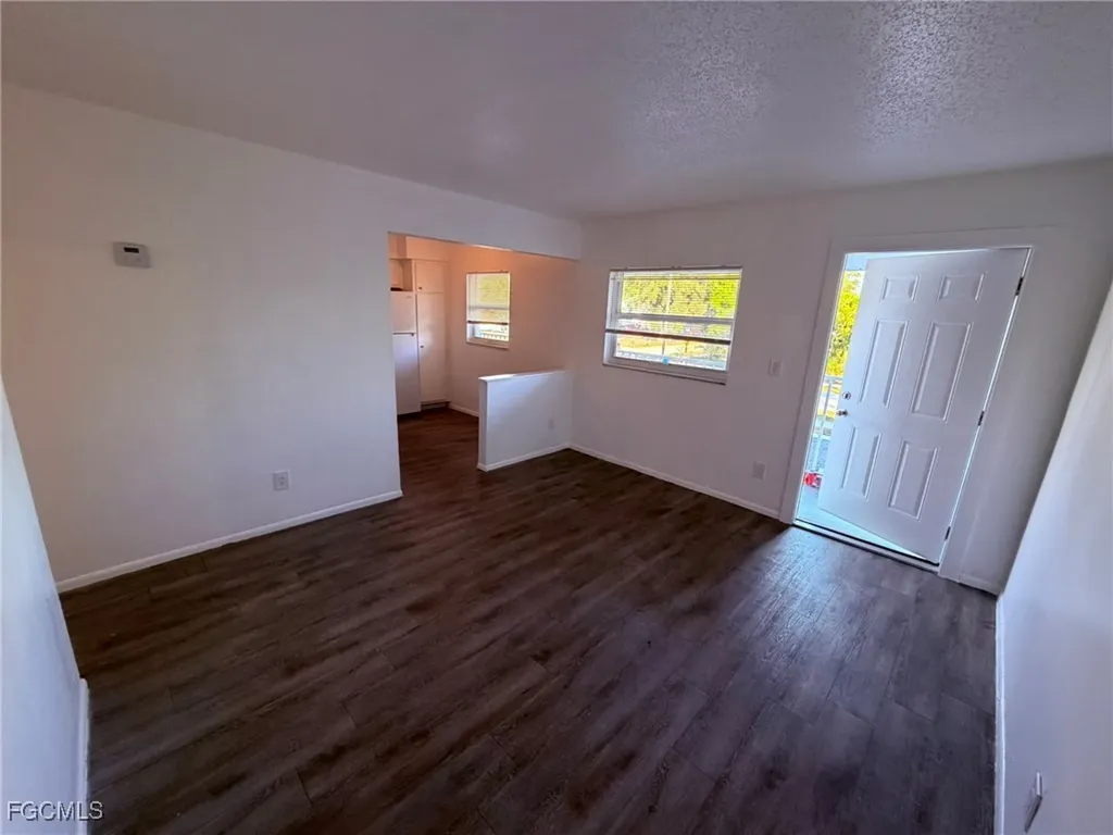 2708 Broadway Fort Myers FL 33901