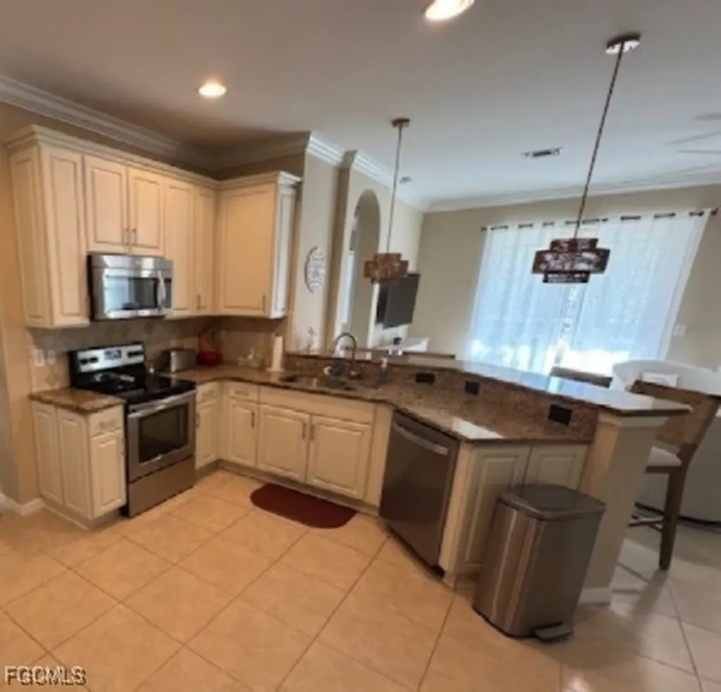 10700 Cetrella Drive Fort Myers FL 33913