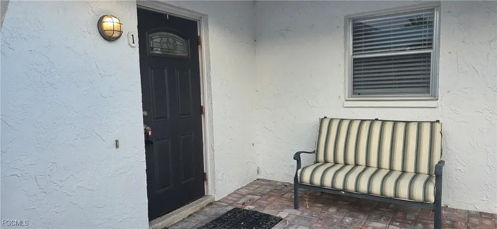 3609 SE 9th Place Cape Coral FL 33904