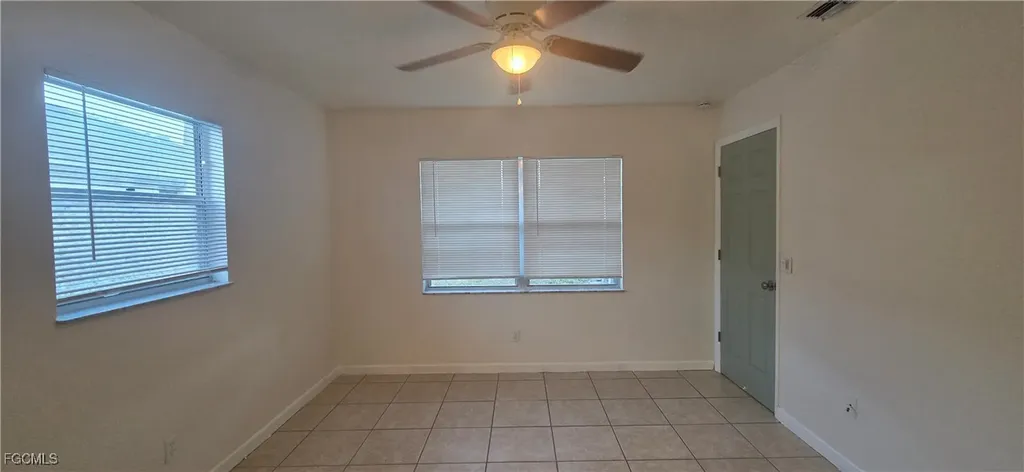 3609 SE 9th Place Cape Coral FL 33904