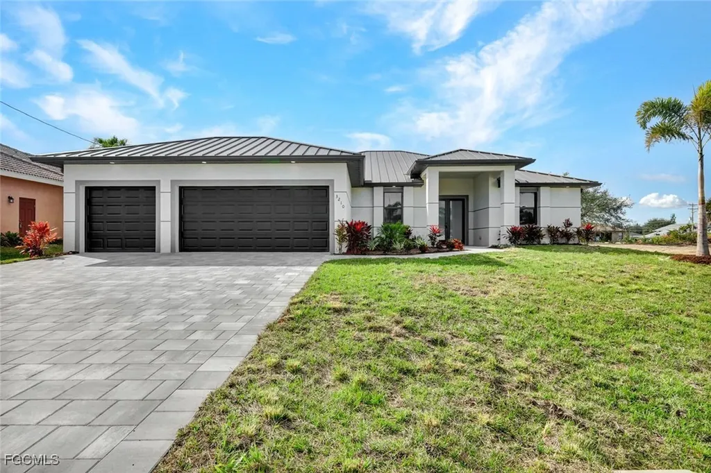 3210 SW 11th Place Cape Coral FL 33914