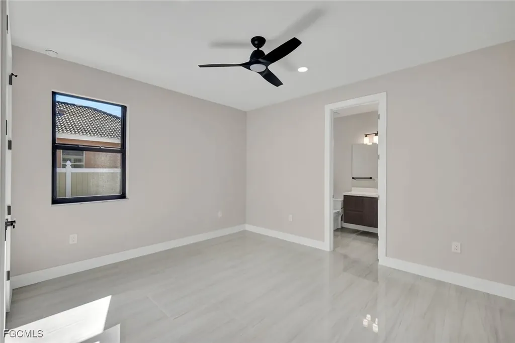 3210 SW 11th Place Cape Coral FL 33914