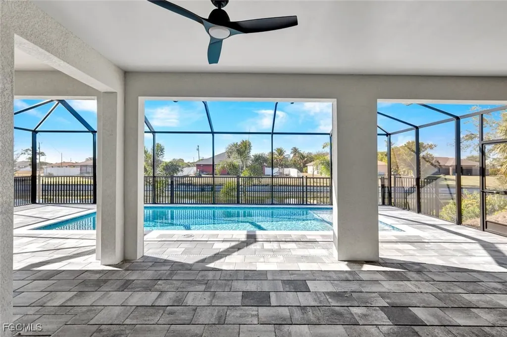 3210 SW 11th Place Cape Coral FL 33914