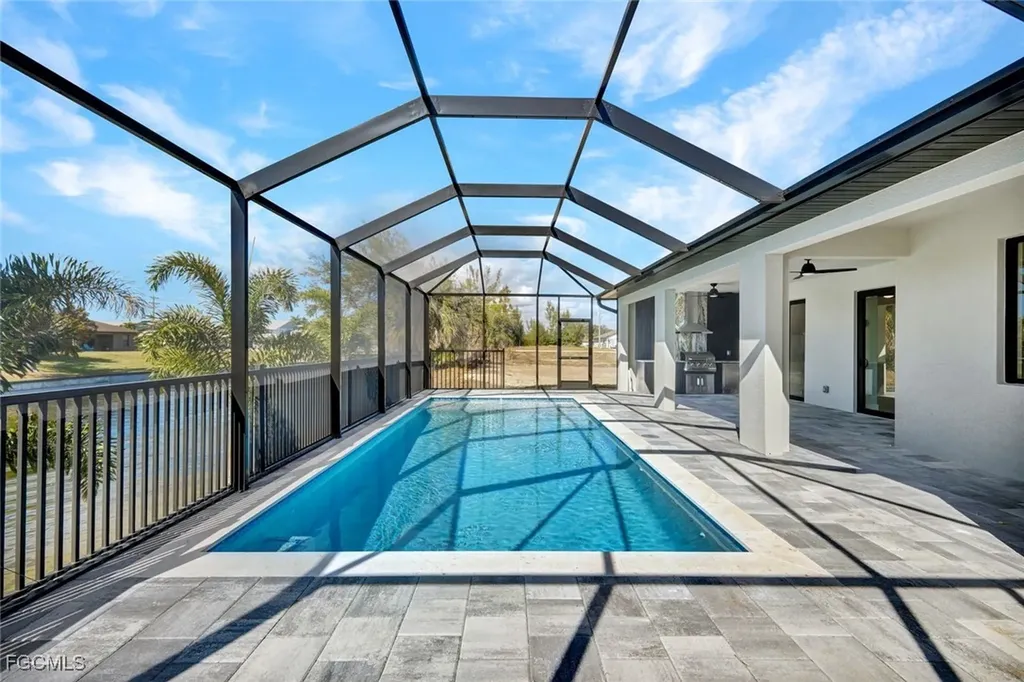 3210 SW 11th Place Cape Coral FL 33914