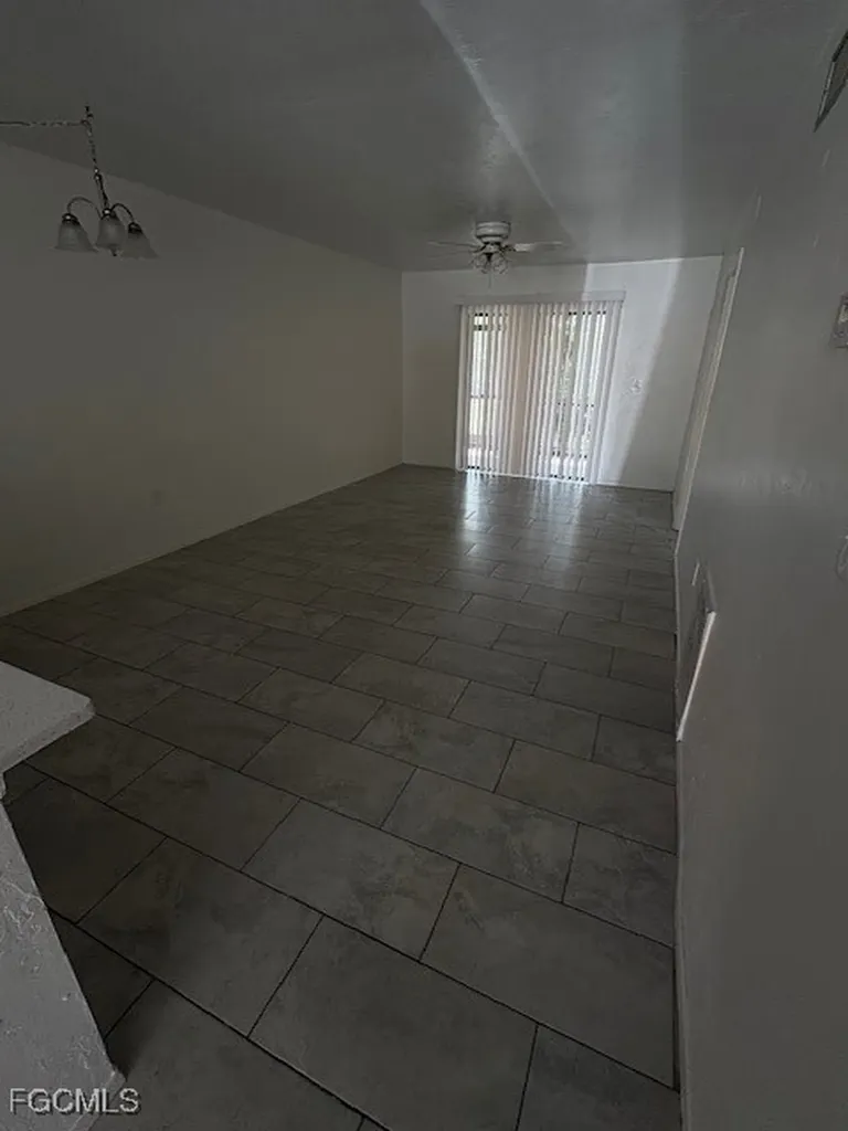 2700 Park Windsor Drive Fort Myers FL 33901