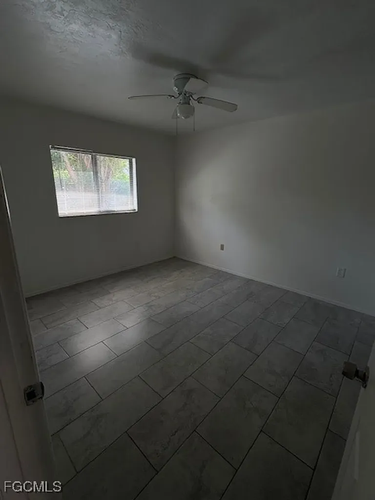 2700 Park Windsor Drive Fort Myers FL 33901