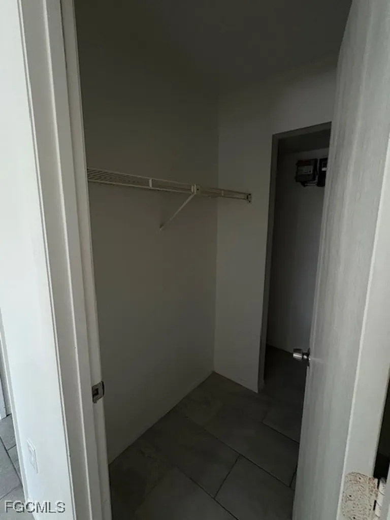 2700 Park Windsor Drive Fort Myers FL 33901
