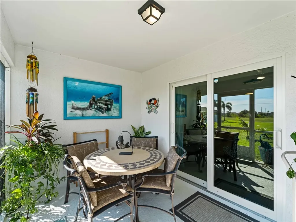 917 NW 13th Avenue Cape Coral FL 33993