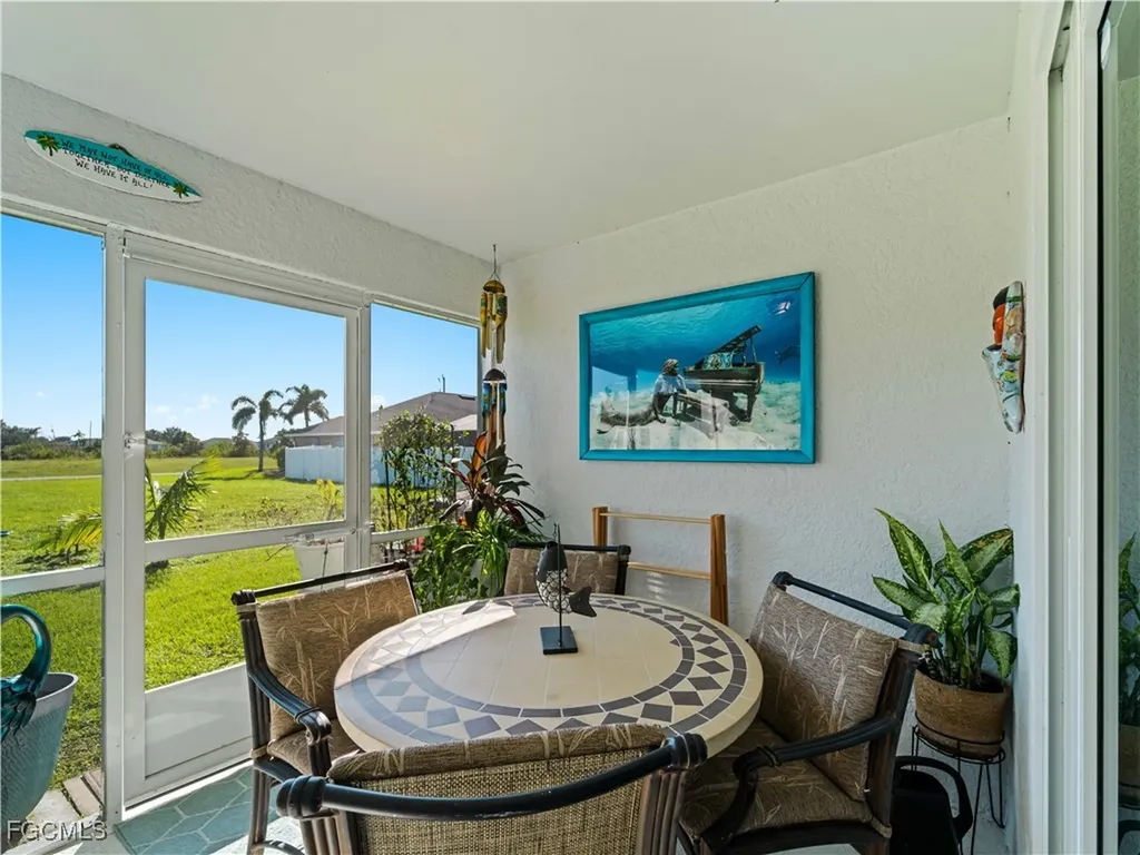 917 NW 13th Avenue Cape Coral FL 33993