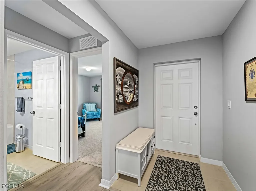 917 NW 13th Avenue Cape Coral FL 33993