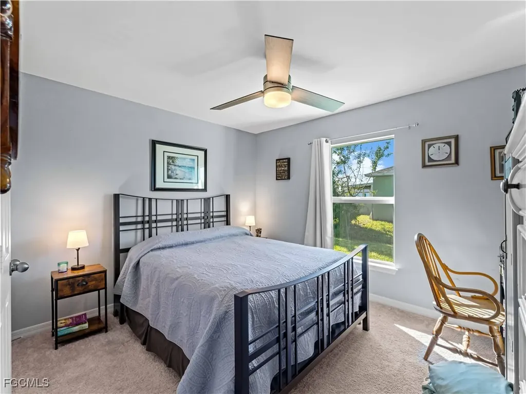 917 NW 13th Avenue Cape Coral FL 33993