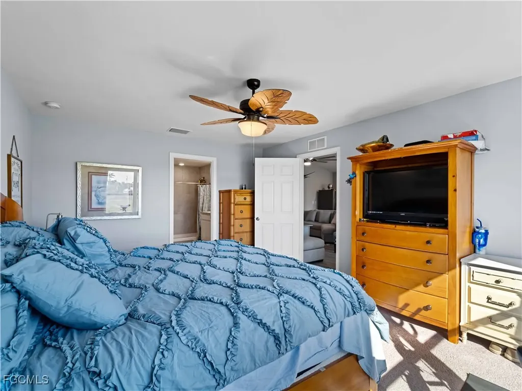 917 NW 13th Avenue Cape Coral FL 33993