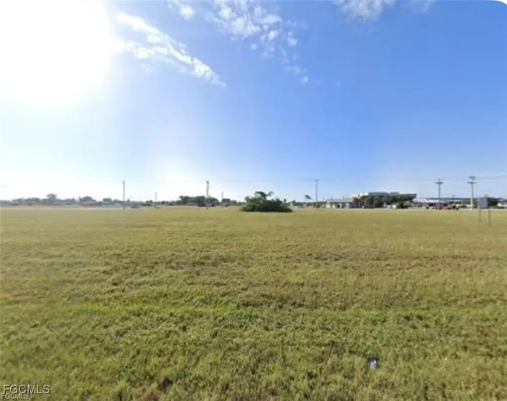 1627 NE 16th Terrace Cape Coral FL 33909
