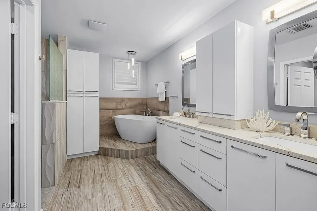 14220 Royal Harbour Court Fort Myers FL 33908