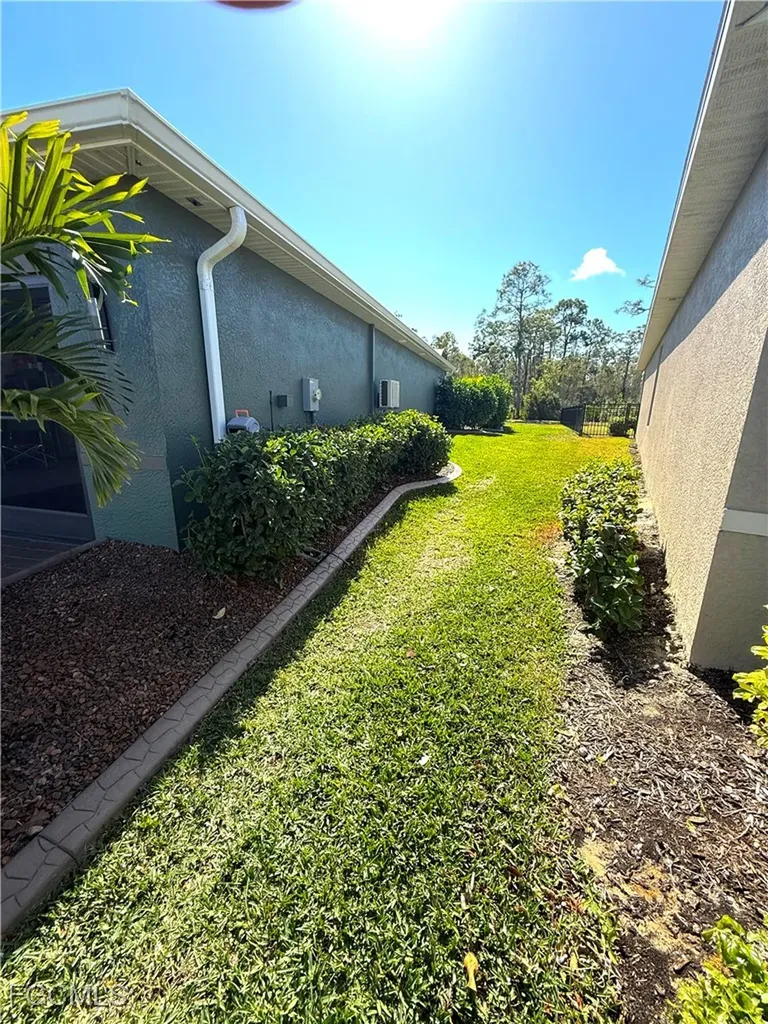 20404 Camino Torcido Loop W North Fort Myers FL 33917