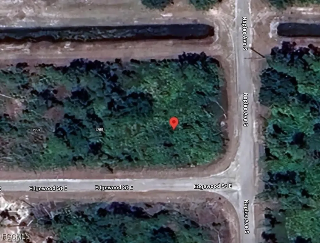 1257 Edgewood Street E Lehigh Acres FL 33974