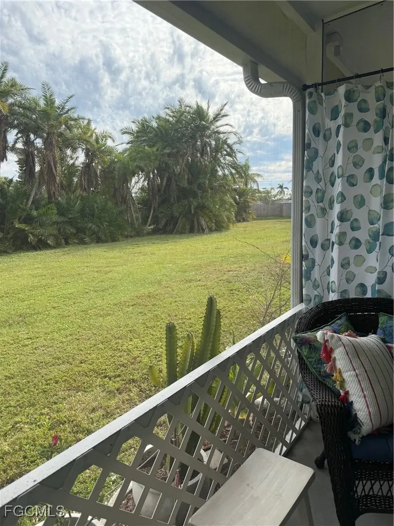 823 Courtington Lane Fort Myers FL 33919