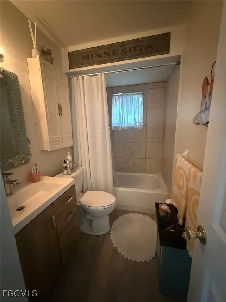 823 Courtington Lane Fort Myers FL 33919