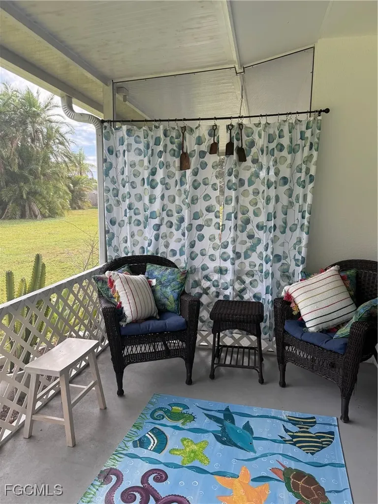 823 Courtington Lane Fort Myers FL 33919