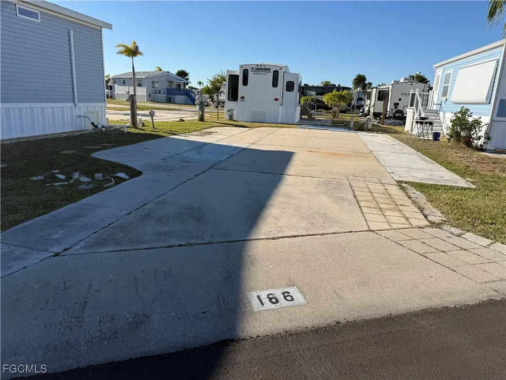 19681 Summerlin #186 Road Fort Myers FL 33908