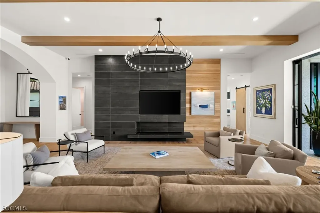 5661 Riverside Drive Cape Coral FL 33904