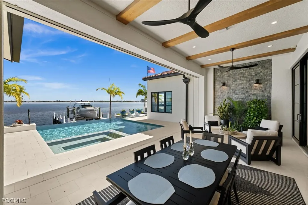 5661 Riverside Drive Cape Coral FL 33904