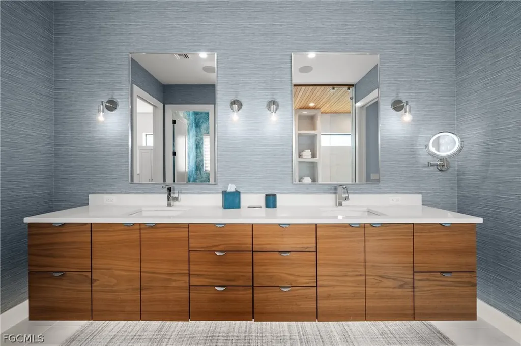 5661 Riverside Drive Cape Coral FL 33904