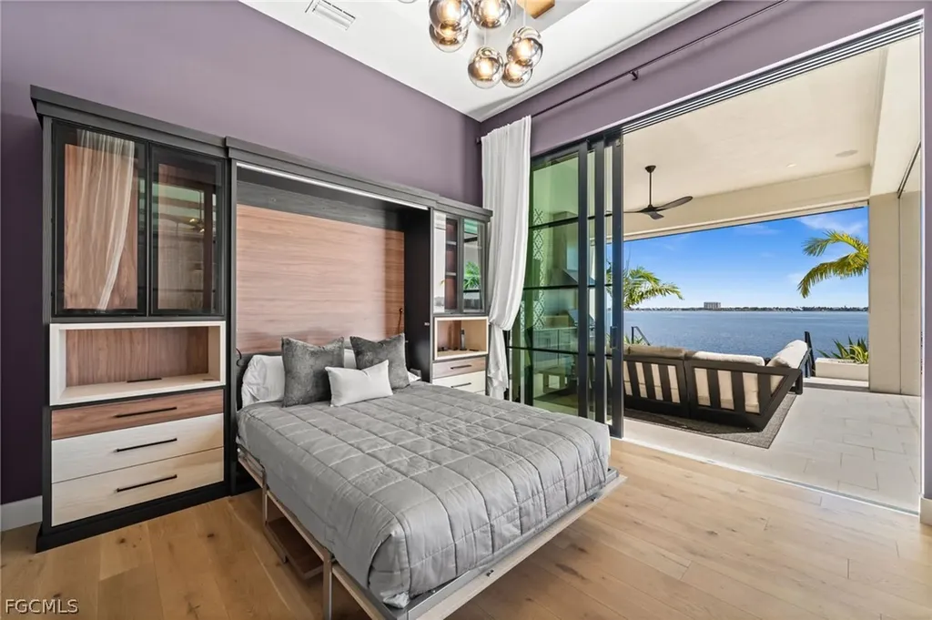 5661 Riverside Drive Cape Coral FL 33904