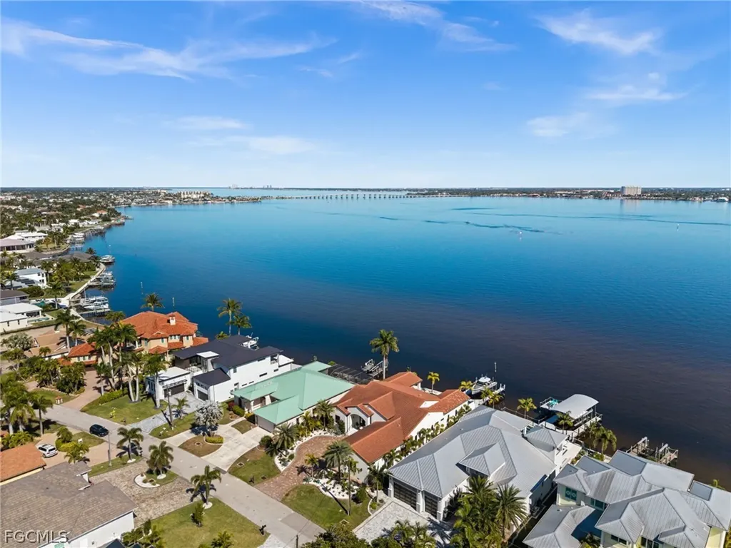 5661 Riverside Drive Cape Coral FL 33904