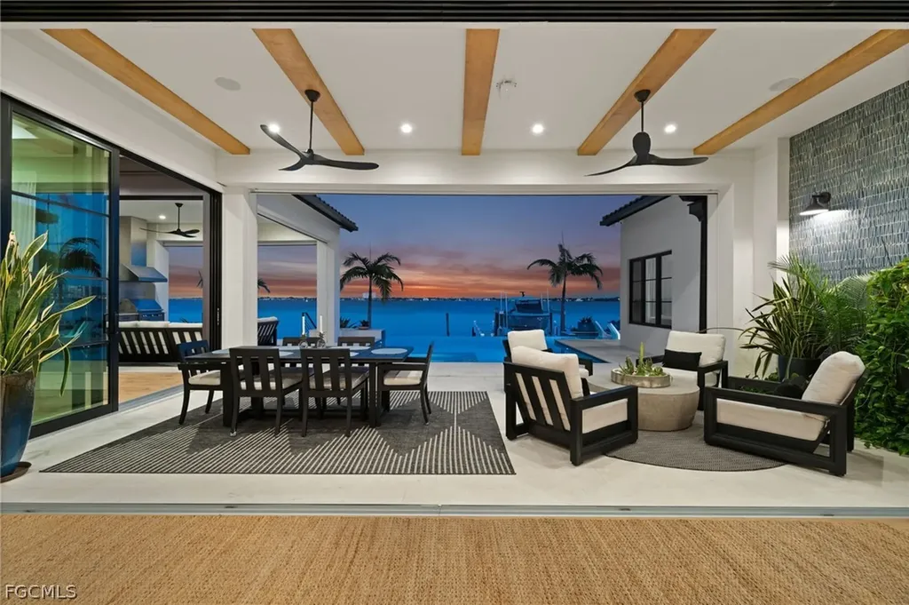 5661 Riverside Drive Cape Coral FL 33904