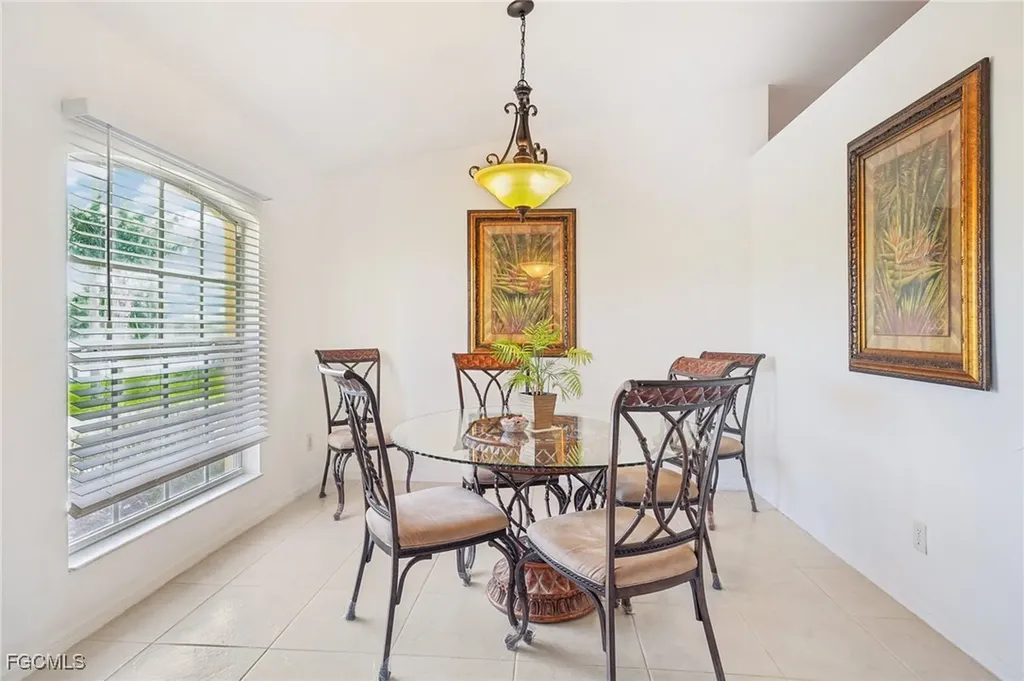 2322 SW 17th Street Cape Coral FL 33991