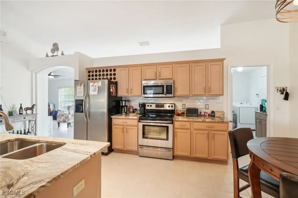 2322 SW 17th Street Cape Coral FL 33991