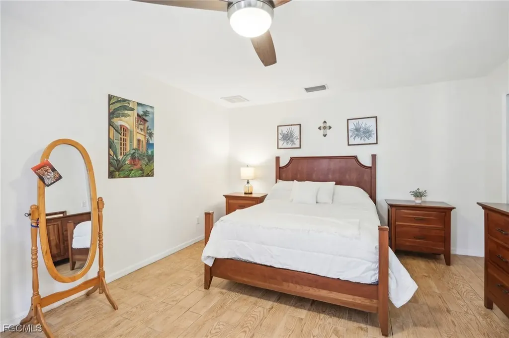 2322 SW 17th Street Cape Coral FL 33991