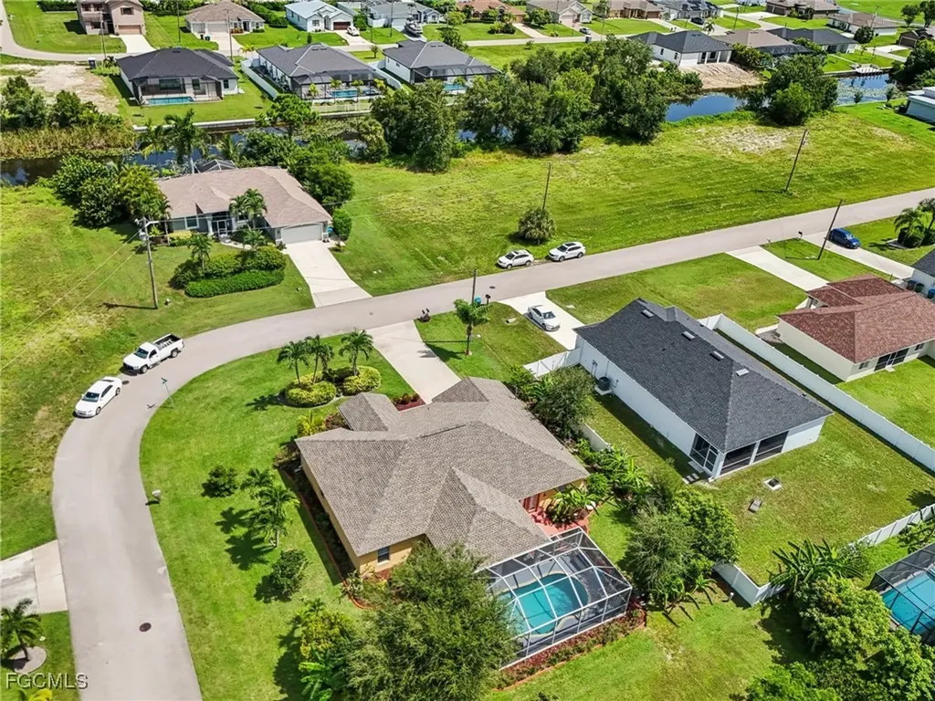 2322 SW 17th Street Cape Coral FL 33991