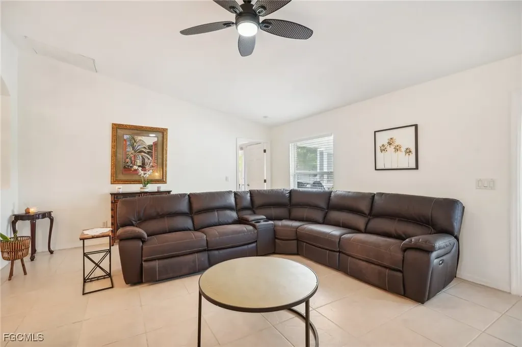 2322 SW 17th Street Cape Coral FL 33991