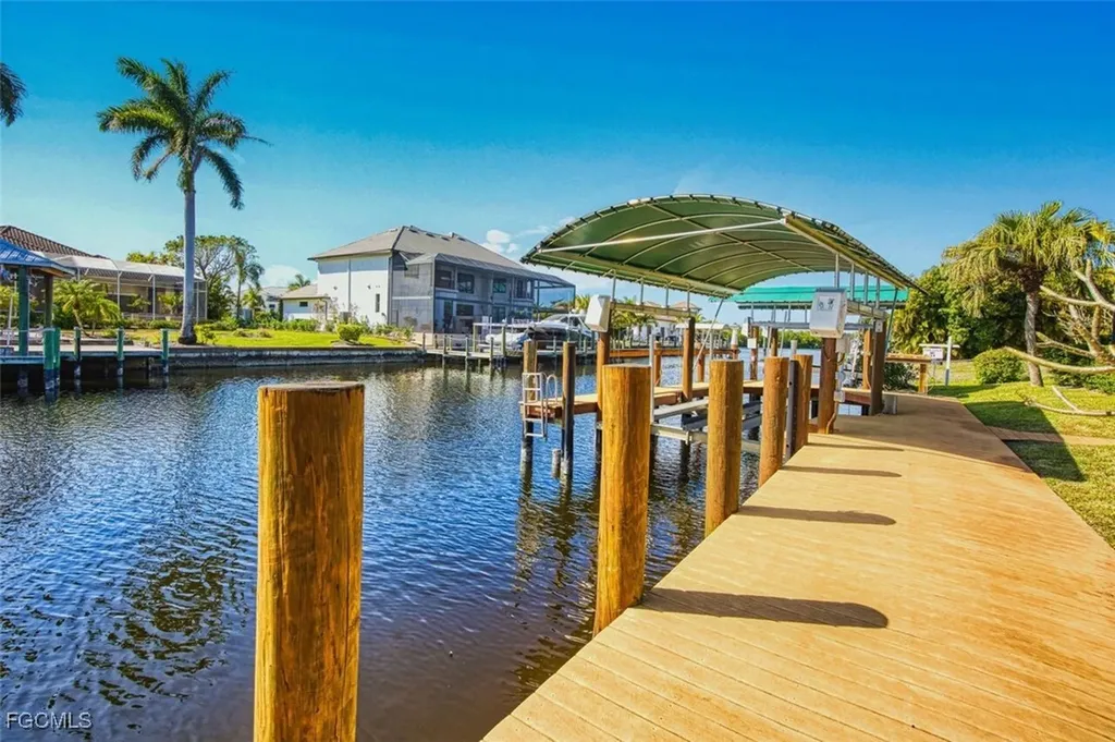 130 Montrose Drive Fort Myers FL 33919