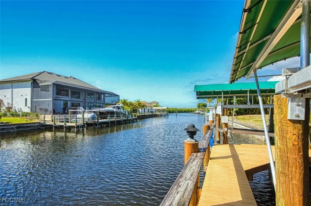 130 Montrose Drive Fort Myers FL 33919