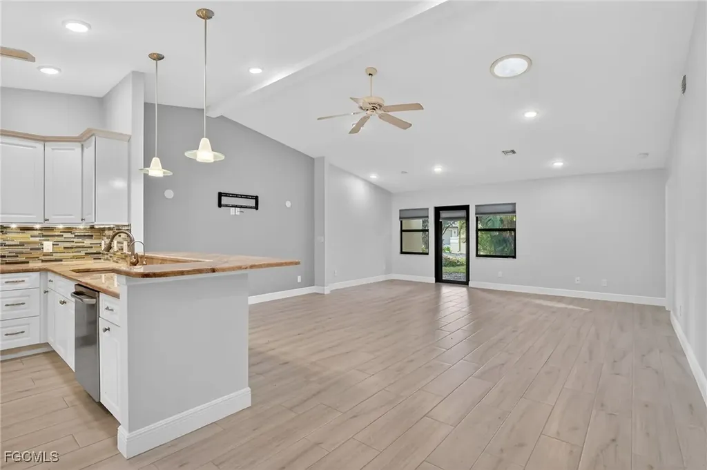 5365 Governors Drive Fort Myers FL 33907