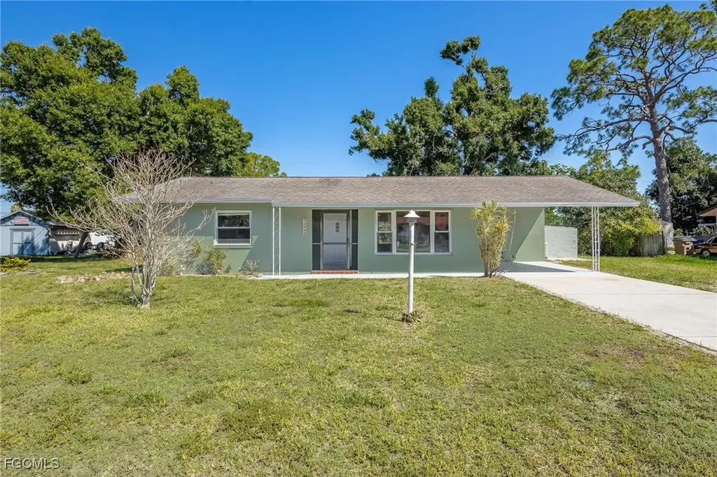 13844 5th Street Fort Myers FL 33905
