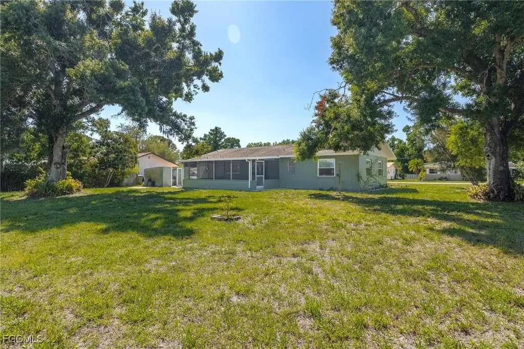 13844 5th Street Fort Myers FL 33905