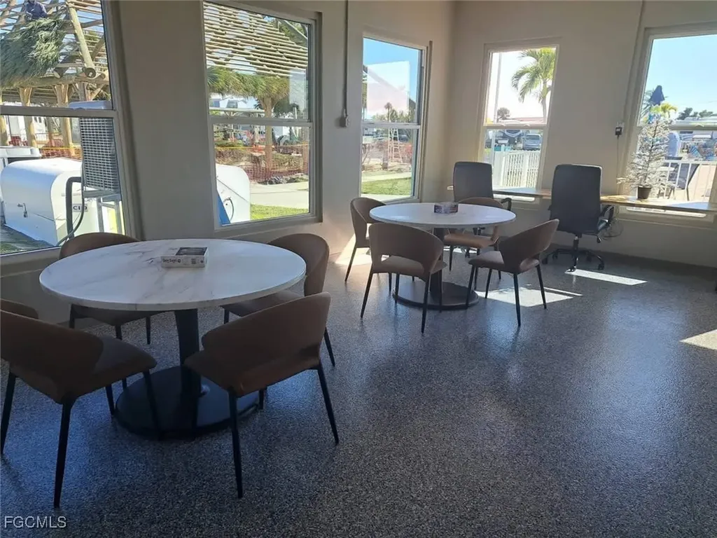 19681 Summerlin #39 Road Fort Myers FL 33908