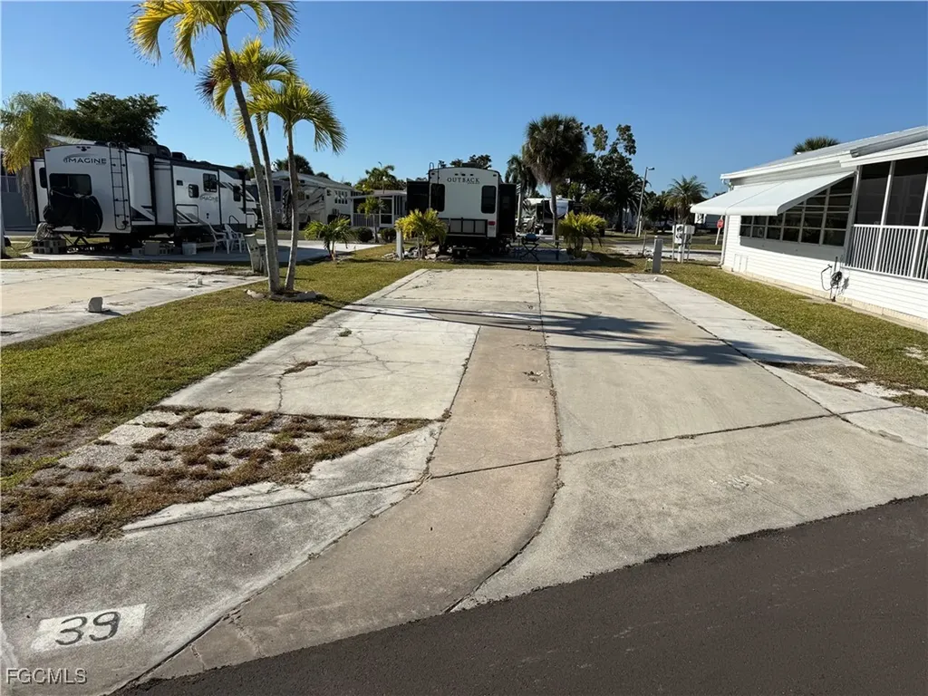 19681 Summerlin #39 Road Fort Myers FL 33908